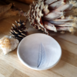 Kesemy design - Plate Leaf lavender